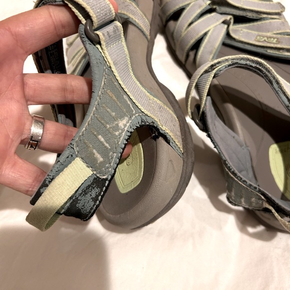 Teva water beach sun sandal size 9 - Picture 5 of 8